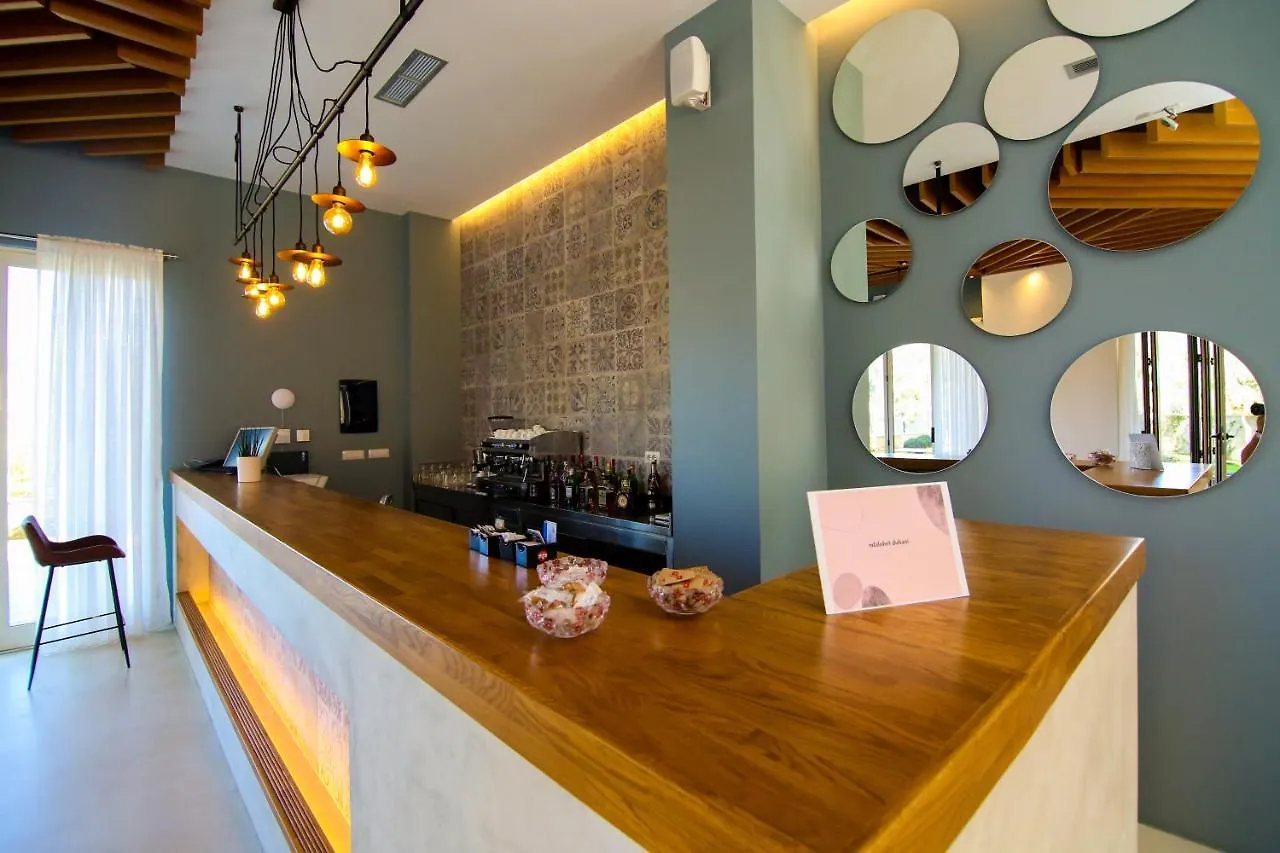 Bel Ami Suita Hotel Orikum 4*,