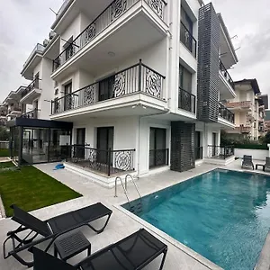 Aparthotel Arti̇m